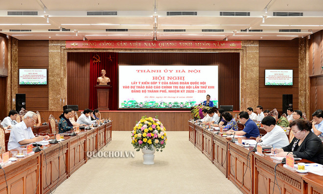 Máxima legisladora de Vietnam trabaja con dirigentes clave de Hanoi ảnh 1 Máxima legisladora de Vietnam trabaja con dirigentes clave de Hanoi ảnh 1