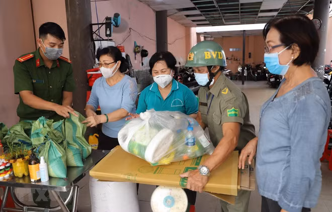 Amplia participación en programa de protección del entorno en Ciudad Ho Chi Minh ảnh 1