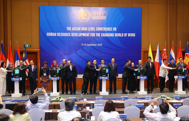 Sesiona conferencia ministerial de ASEAN sobre desarrollo de recursos humanos ảnh 1 Sesiona conferencia ministerial de ASEAN sobre desarrollo de recursos humanos ảnh 1