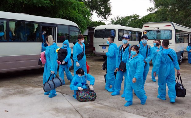 Vietnam reporta otros tres casos positivos del COVID-19 ảnh 1