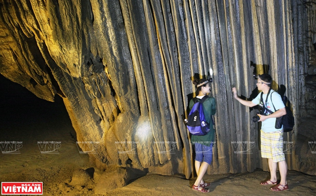 Una experiencia por la cueva Thien Duong en la provincia vietnamita de Quang Binh ảnh 6