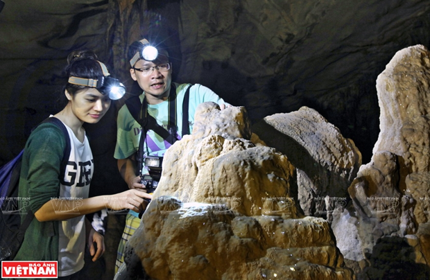 Una experiencia por la cueva Thien Duong en la provincia vietnamita de Quang Binh ảnh 3
