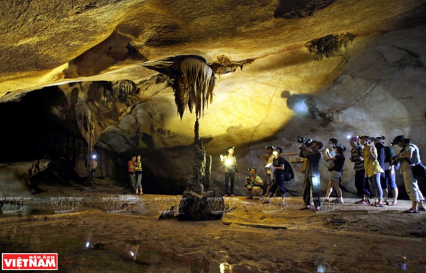Una experiencia por la cueva Thien Duong en la provincia vietnamita de Quang Binh ảnh 2