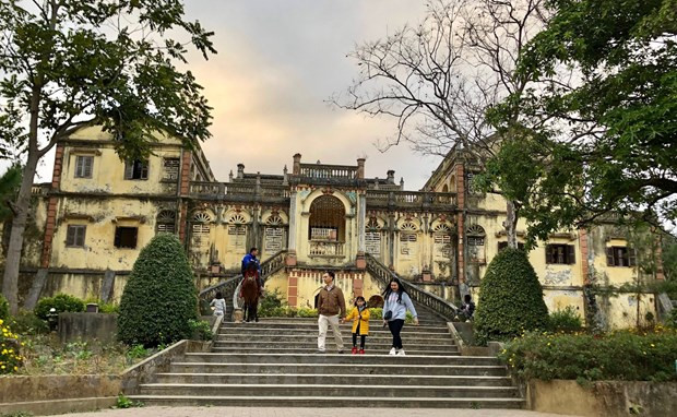 Exploran la antigua mansión Hoang A Tuong en la meseta blanca de Bac Ha ảnh 1 Exploran la antigua mansión Hoang A Tuong en la meseta blanca de Bac Ha ảnh 1