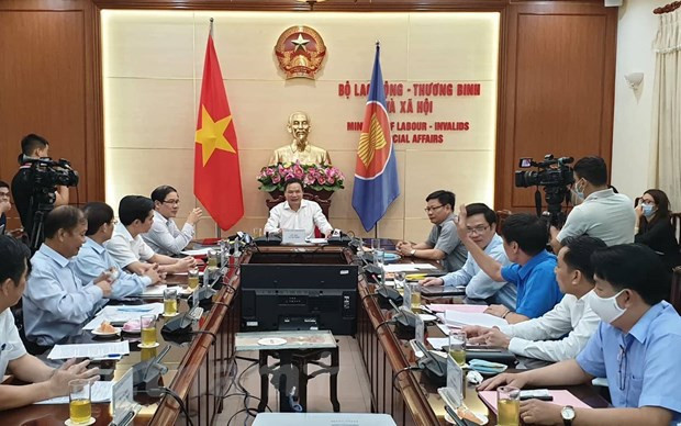 Proponen mantener el salario mínimo regional para trabajadores vietnamitas en 2021 ảnh 2 Proponen mantener el salario mínimo regional para trabajadores vietnamitas en 2021 ảnh 2