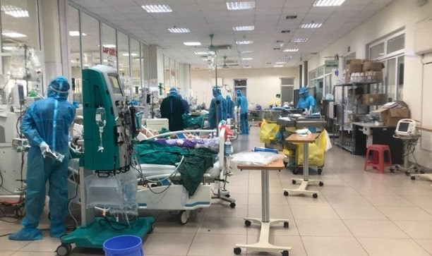 Otras dos víctimas fatales en Vietnam por el COVID-19 ảnh 1 Otras dos víctimas fatales en Vietnam por el COVID-19 ảnh 1