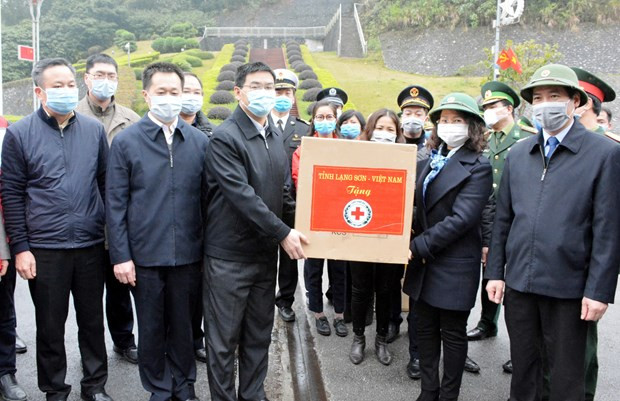 Provincia vietnamita ayuda a región china en lucha contra nuevo coronavirus ảnh 1