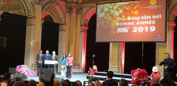 Celebran estudiantes vietnamitas en Francia el Año Nuevo Lunar ảnh 1 Celebran estudiantes vietnamitas en Francia el Año Nuevo Lunar ảnh 1