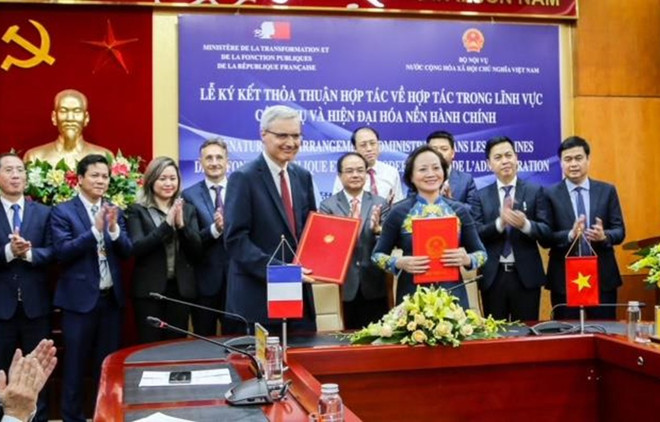 Francia apoyará a Vietnam en modernización de administración pública ảnh 1 Francia apoyará a Vietnam en modernización de administración pública ảnh 1
