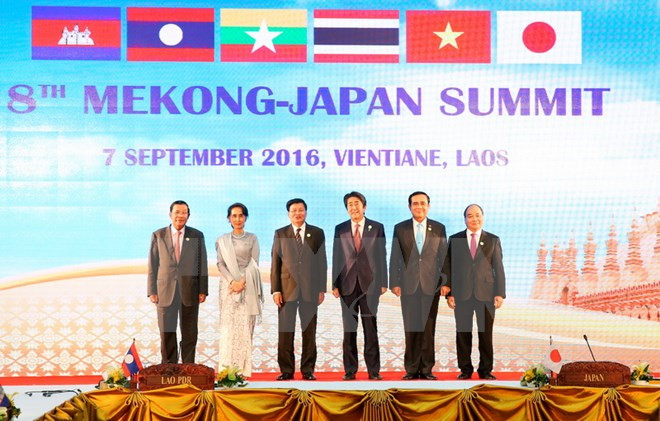 Primer ministro vietnamita participa en la Cumbre Mekong- Japón ảnh 1 Primer ministro vietnamita participa en la Cumbre Mekong- Japón ảnh 1