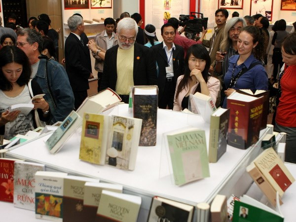 Divulgan cultura y literatura rusa en Hanoi ảnh 1 Divulgan cultura y literatura rusa en Hanoi ảnh 1