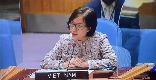 Vietnam resalta importancia de universalización de la vacuna COVID-19 en nueva normalidad ảnh 1 Vietnam resalta importancia de universalización de la vacuna COVID-19 en nueva normalidad ảnh 1