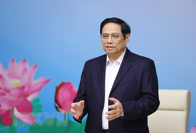 Premier de Vietnam destaca necesidad de continuar medidas antiepidémicas ảnh 1