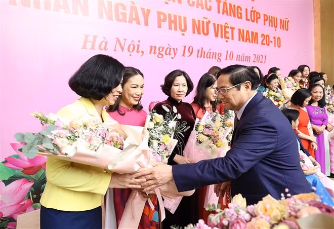 Vietnam crea condiciones para fomentar el papel de la mujer ảnh 3