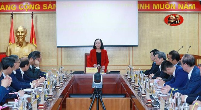 Exigen a diplomáticos vietnamitas en extranjero promover papel pionero en las relaciones exteriores ảnh 1 Exigen a diplomáticos vietnamitas en extranjero promover papel pionero en las relaciones exteriores ảnh 1