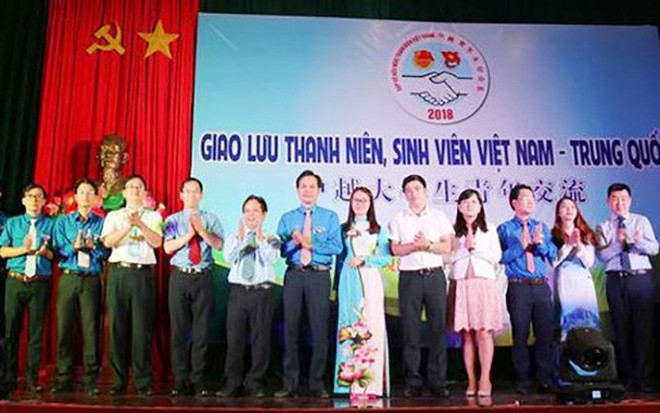 Jóvenes vietnamitas y chinos cultivan su amistad ảnh 1 Jóvenes vietnamitas y chinos cultivan su amistad ảnh 1