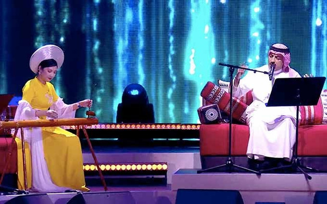 Presentan el monocordio vietnamita en escenario de música tradicional del Oriente Medio ảnh 1 Presentan el monocordio vietnamita en escenario de música tradicional del Oriente Medio ảnh 1