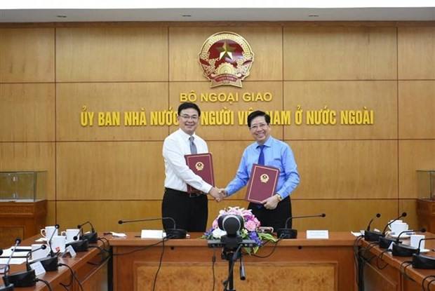 Empresarios vietnamitas en el exterior por incrementar aportes a promoción de marca nacional ảnh 2 Empresarios vietnamitas en el exterior por incrementar aportes a promoción de marca nacional ảnh 2