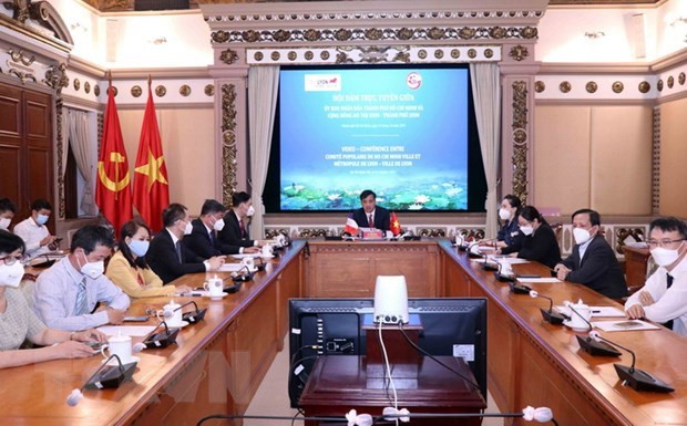 Ciudad Ho Chi Minh y localidad francesa cooperan en iluminación artística ảnh 1 Ciudad Ho Chi Minh y localidad francesa cooperan en iluminación artística ảnh 1