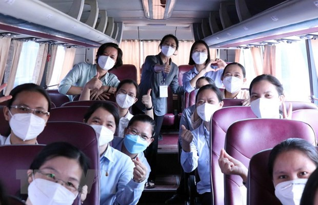 Ciudad Ho Chi Minh honra a voluntarios religiosos en lucha contra el COVID-19 ảnh 2 Ciudad Ho Chi Minh honra a voluntarios religiosos en lucha contra el COVID-19 ảnh 2