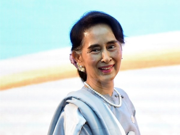 Aung San Suu Kyi visita Japón para promover inversiones niponas en Myanmar ảnh 1 Aung San Suu Kyi visita Japón para promover inversiones niponas en Myanmar ảnh 1