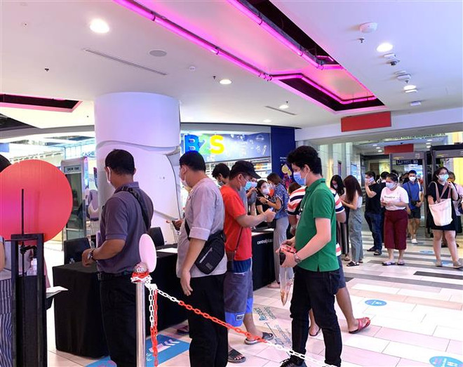 Ciudadanos tailandeses esperan levantamiento rápido de estado de emergencia ảnh 1 Ciudadanos tailandeses esperan levantamiento rápido de estado de emergencia ảnh 1