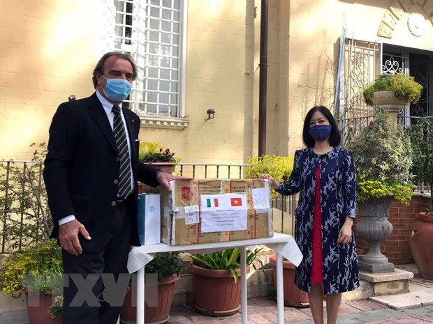 Vietnam une manos con Italia en lucha contra el COVID-19 ảnh 1 Vietnam une manos con Italia en lucha contra el COVID-19 ảnh 1