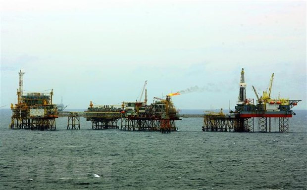 Instalan plataforma petrolífera BK- 21 en yacimiento vietnamita de Bach Ho ảnh 1 Instalan plataforma petrolífera BK- 21 en yacimiento vietnamita de Bach Ho ảnh 1
