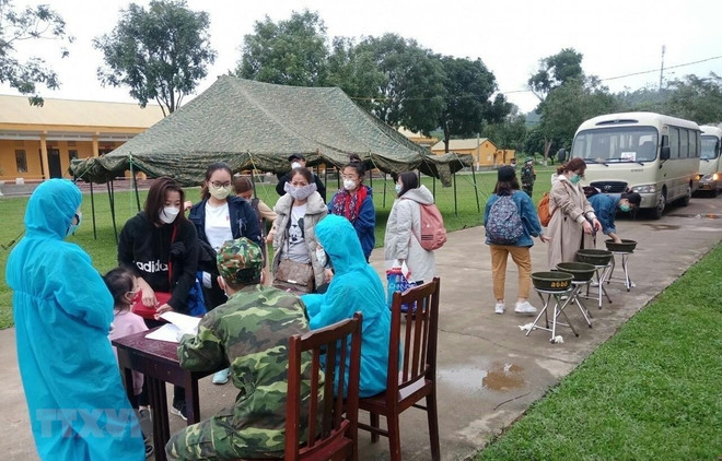 Thanh Hoa realiza pruebas para la detección de SARS-CoV-2 a 161 vietnamitas regresados del extranjero ảnh 1 Thanh Hoa realiza pruebas para la detección de SARS-CoV-2 a 161 vietnamitas regresados del extranjero ảnh 1