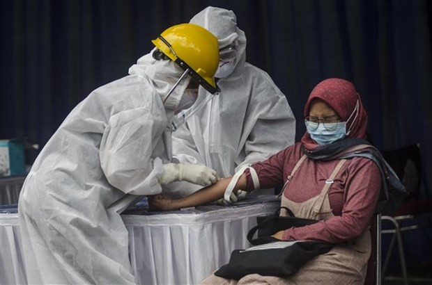 Indonesia registra el mayor aumento diario en los casos de COVID-19 ảnh 1 Indonesia registra el mayor aumento diario en los casos de COVID-19 ảnh 1