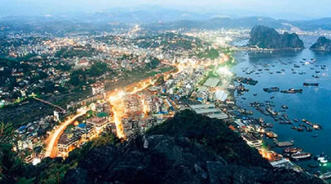  Quang Ninh encabeza índice de competitividad provincial de Vietnam ảnh 1