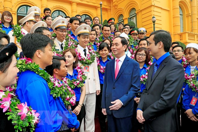 Presidente vietnamita recibe a jóvenes destacados ảnh 1 Presidente vietnamita recibe a jóvenes destacados ảnh 1