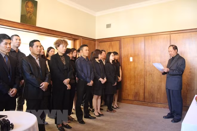 Continúan homenajes a expremier vietnamita Phan Van Khai en diversos países ảnh 1