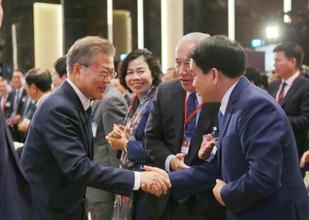 Hanoi promete mejor entorno de negocios para inversionistas extranjeros ảnh 1 Hanoi promete mejor entorno de negocios para inversionistas extranjeros ảnh 1