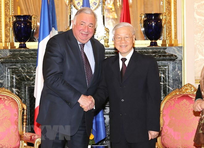 Francia presta atención especial a relación con Vietnam, afirma presidente del Senado ảnh 1 Francia presta atención especial a relación con Vietnam, afirma presidente del Senado ảnh 1