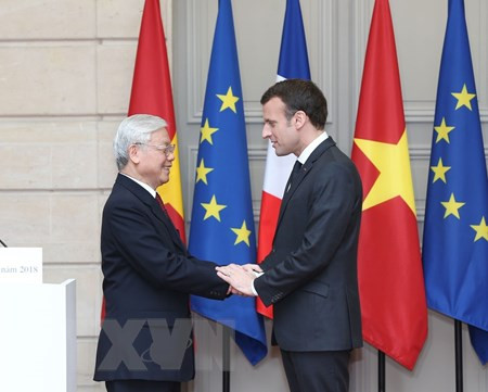 Máximo dirigente partidista de Vietnam envía mensaje de agradecimiento al presidente de Francia ảnh 1 Máximo dirigente partidista de Vietnam envía mensaje de agradecimiento al presidente de Francia ảnh 1