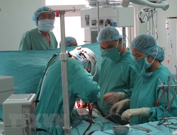 Tailandeses ofrecen donación a pacientes con escasos recursos de Ciudad Ho Chi Minh ảnh 1