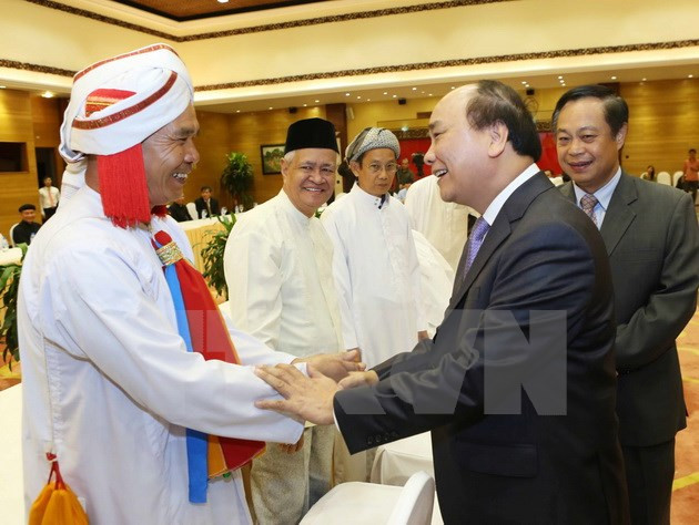 Viceprimer ministro recibe a dignatarios religiosos ảnh 1 Viceprimer ministro recibe a dignatarios religiosos ảnh 1