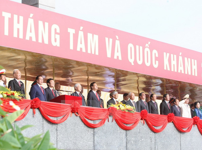 Gran mitin marca 70 aniversario del Día Nacional ảnh 2