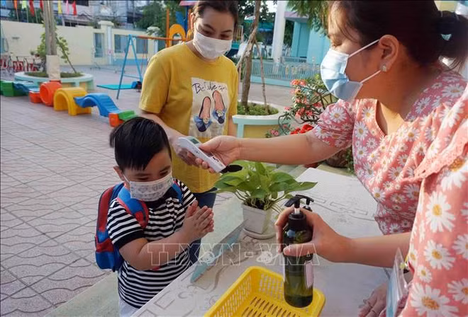 Ciudad Ho Chi Minh reanuda las clases presenciales en todos los niveles ảnh 2 Ciudad Ho Chi Minh reanuda las clases presenciales en todos los niveles ảnh 2