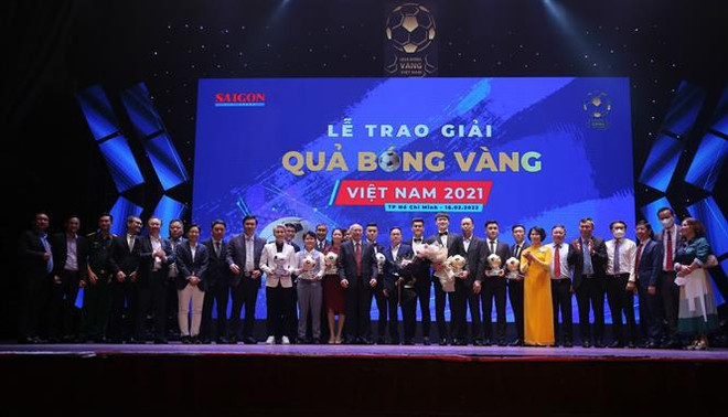 Hoang Duc y Huynh Nhu ganan Balón de Oro de Vietnam 2021 ảnh 2 Hoang Duc y Huynh Nhu ganan Balón de Oro de Vietnam 2021 ảnh 2
