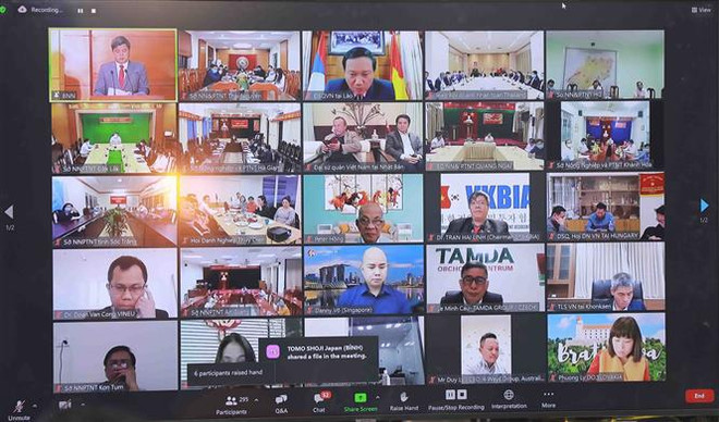 Efectúan foro virtual sobre conectividad de empresas vietnamitas en el extranjero ảnh 2 Efectúan foro virtual sobre conectividad de empresas vietnamitas en el extranjero ảnh 2