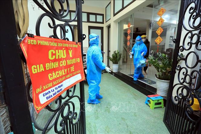 Reducen en Vietnam periodo de cuarentena para pacientes del COVID-19 ảnh 1