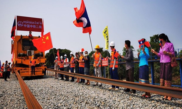 Ruta ferrocarril de Laos y China contribuye promover cooperación económica bilateral ảnh 1 Ruta ferrocarril de Laos y China contribuye promover cooperación económica bilateral ảnh 1