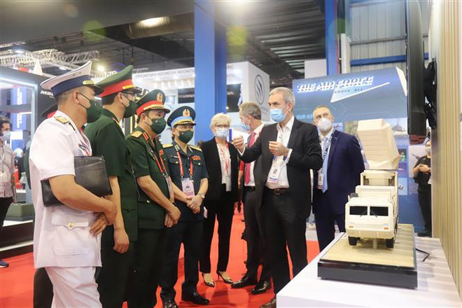 Participa Vietnam en exposición de aviación de Singapur ảnh 2 Participa Vietnam en exposición de aviación de Singapur ảnh 2