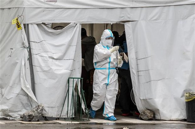 Prolonga Filipinas aplicación de medidas contra el COVID-19 en Manila ảnh 1