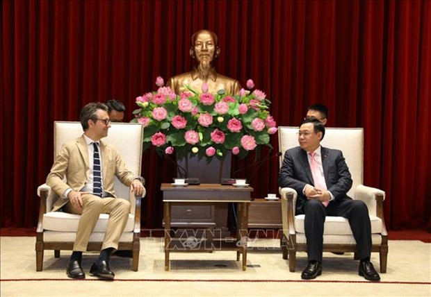 Hanoi da la bienvenida a las empresas de Unión Europea, dice alto funcionario ảnh 1 Hanoi da la bienvenida a las empresas de Unión Europea, dice alto funcionario ảnh 1