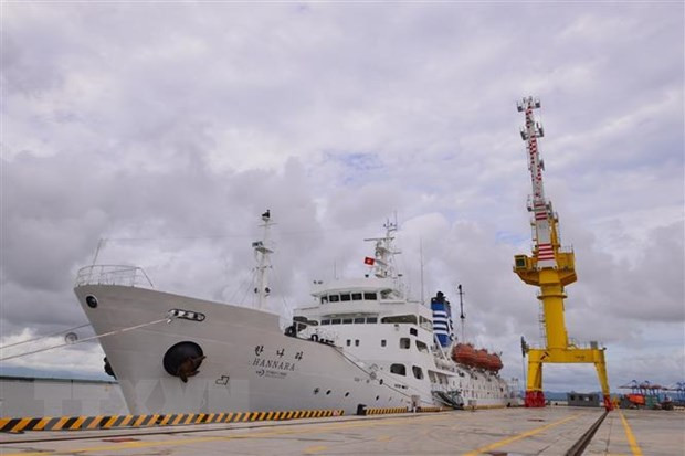 Universidad marítima vietnamita recibe buque escuela del Corea del Sur ảnh 1