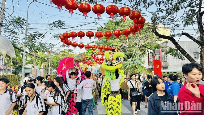 Celebran en provincia vietnamita Festival de Primavera 2024 ảnh 1 Celebran en provincia vietnamita Festival de Primavera 2024 ảnh 1