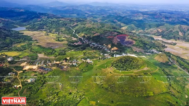 Dak Nong: himno de piedra y agua ảnh 1 Dak Nong: himno de piedra y agua ảnh 1